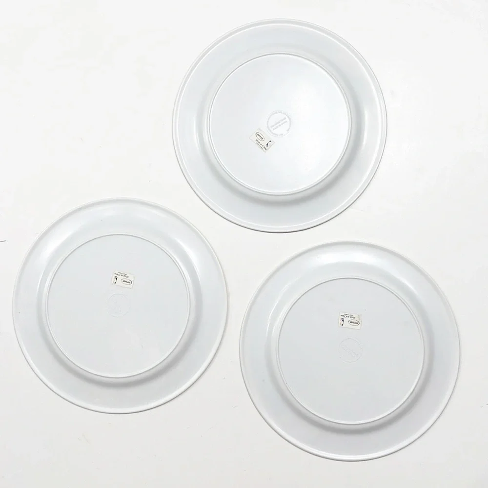 Los Angeles Lakers Happy Holidays Santa Christmas plates - 3 pack